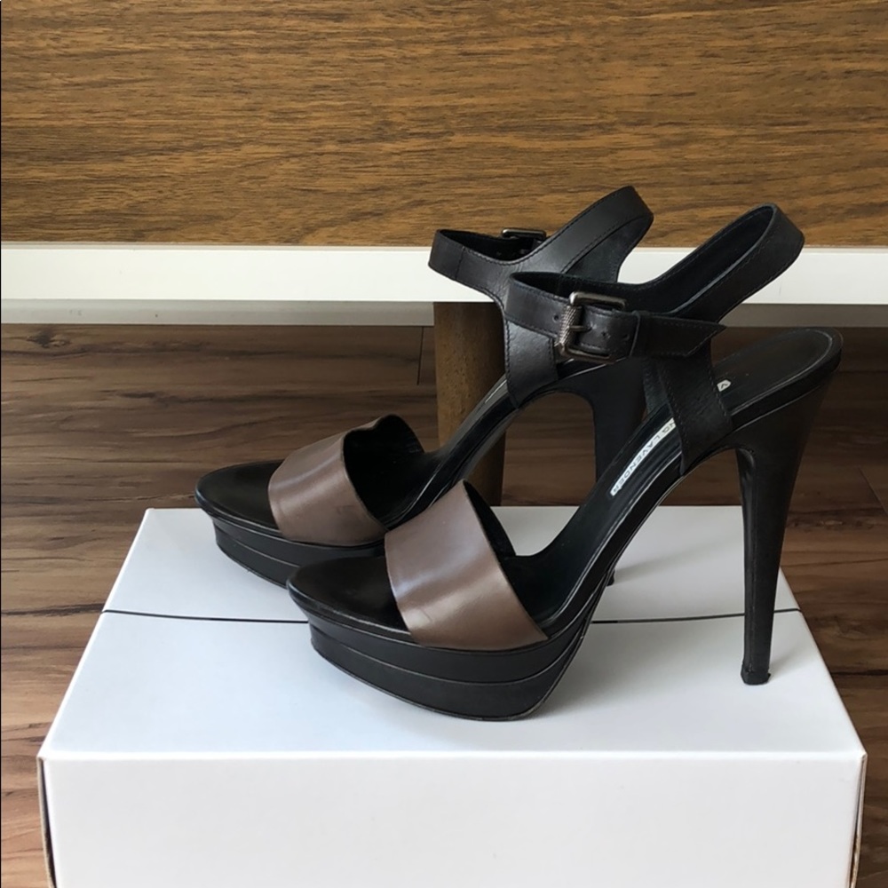 Vera Wang Platform Heels